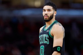 开云体育下载-关于塔图姆回归赛场，回归赛场首场状态亮眼，利物浦观众沸腾！的信息-开云体育下载